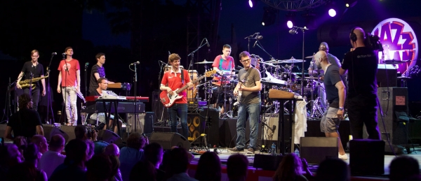 Snarky Puppy 2015